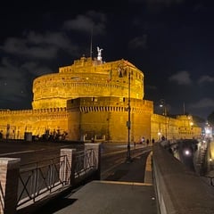 Roman Walks and Discoveries