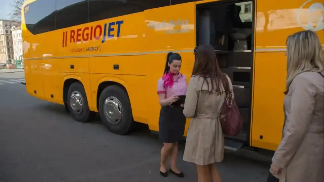 Prague: Bus Transfer To/From Prague Airport and City Center Provided by Distribusion Technologies GmbH (EUR)