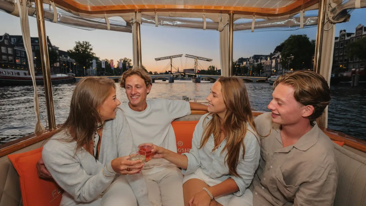 Amsterdam: Flagship Crociera serale sul canale dalla Casa di Anna Frank Fornito da Flagship Amsterdam