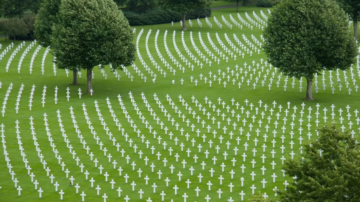 Normandy & D-Day Beaches: Day Trip from Paris with Authentic Lunch Provided by City Wonders