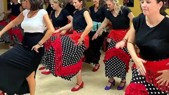 Sevilla: Clase de Baile Flamenco