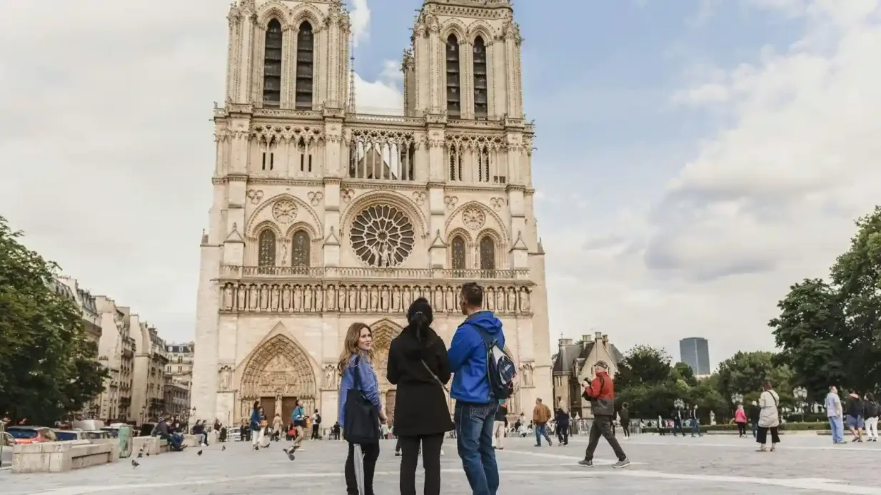 Cattedrale di Notre-Dame di Parigi e Île de la Cité: Tour guidato per gruppi ristretti a piedi
