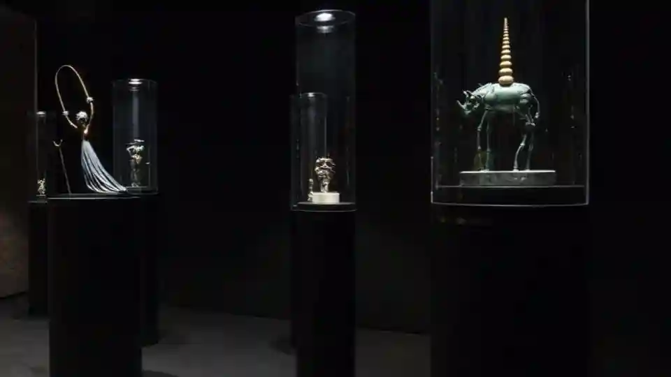 Praga: Galeria Central Organizado por Gallery of Art Prague, s.r.o