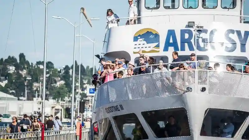 Seattle One Way Locks Cruise Provided by Argosy Cruises