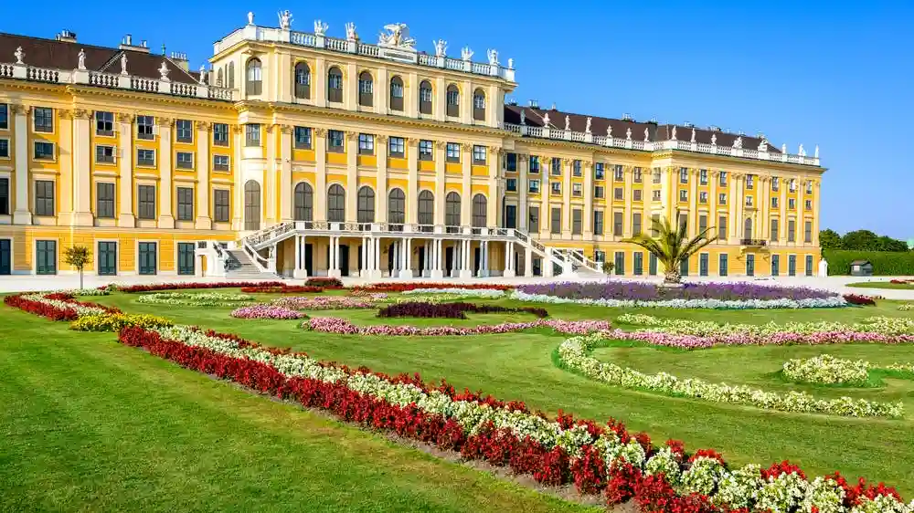 Vienna: City Tour with Skip The Line Entry to Schönbrunn Palace Provided by Vienna Sightseeing Tours - Wiener Rundfahrten GmbH & Co. KG