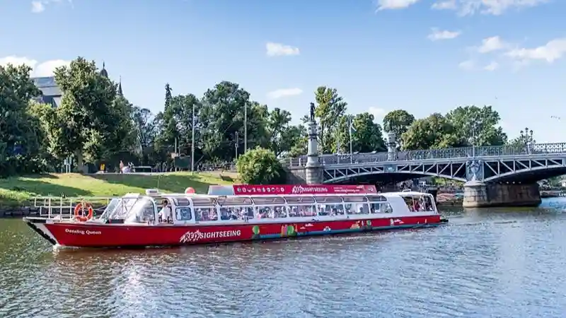 Stockholm: Royal Bridges & Canal Boat Tour with Audio Guide Provided by Tiqets International B.V.