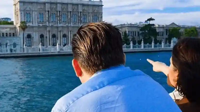 Istambul: Cruzeiro pelo Bósforo e pelo Chifre de Ouro com guia de áudio