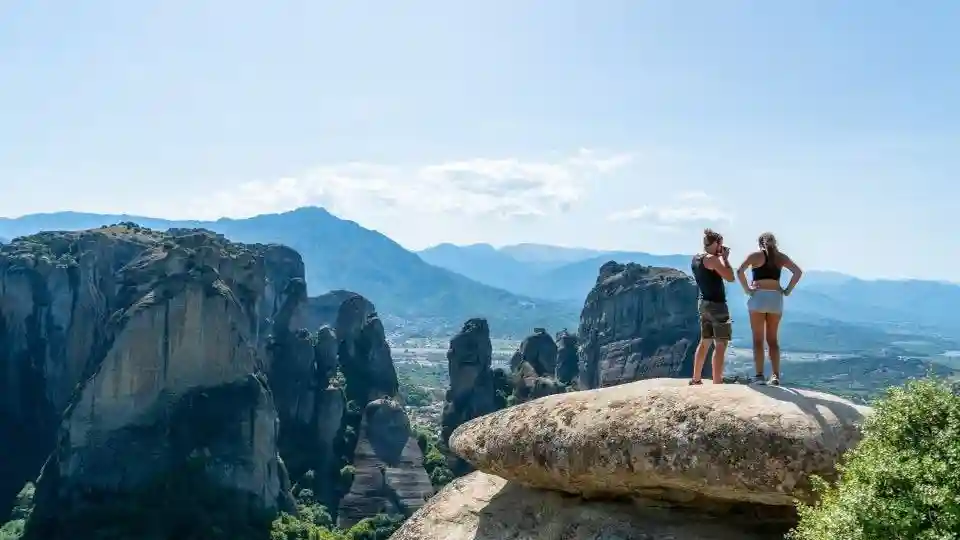 Meteora: Tagesausflug von Athen + Audio Guide + Mittagessen