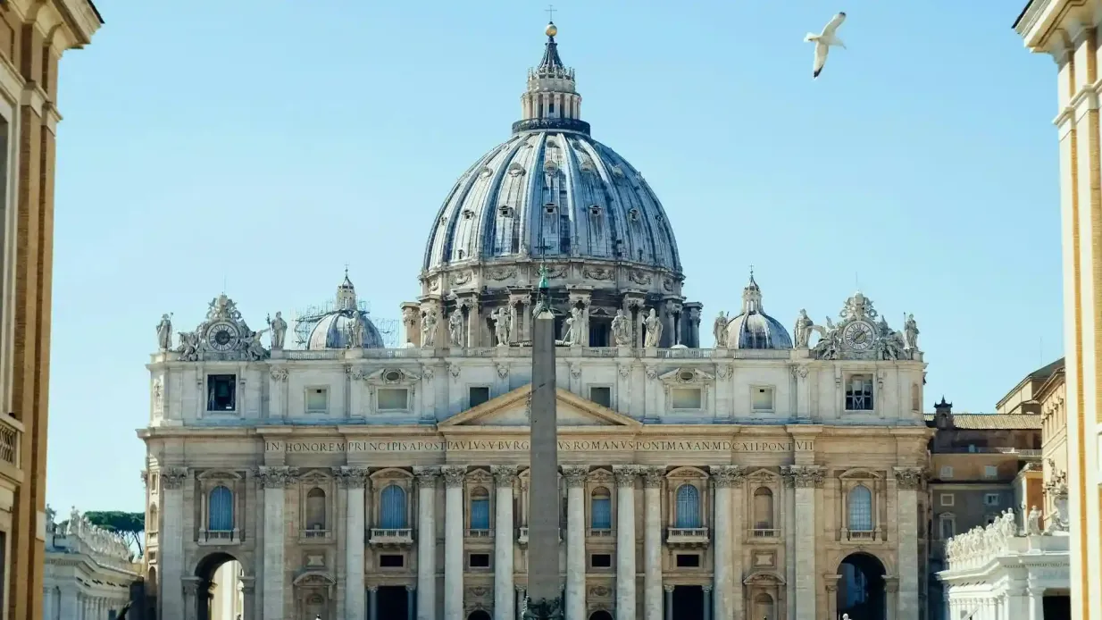Basílica de São Pedro: tour guiado + Acesso às Grutas do Vaticano Organizado por BEST OF ROME TOUR DI CHOWDHURY SAKIB E AHMED RIPON S.N.C.