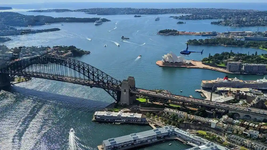 Sydney Helicopter Tour: 20-Minute Private Scenic Helicopter Flight