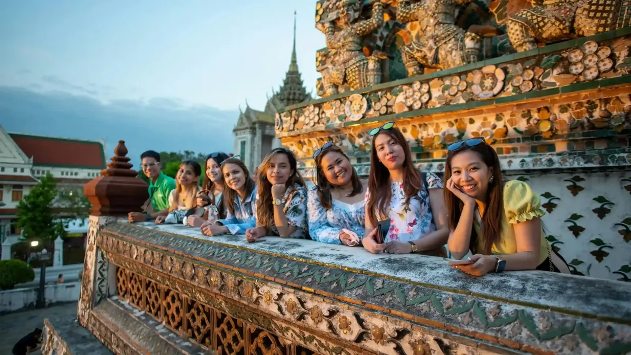 Wat Pho & Wat Arun: Geführter Rundgang Bereitgestellt von TripGuru