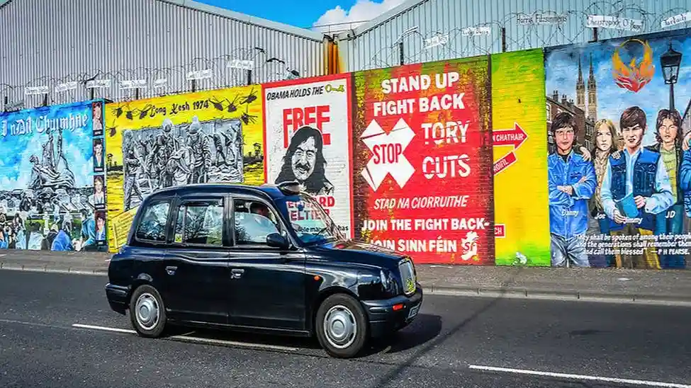 Black Taxi Tour Belfast Provided by Diamond Leisure Transport