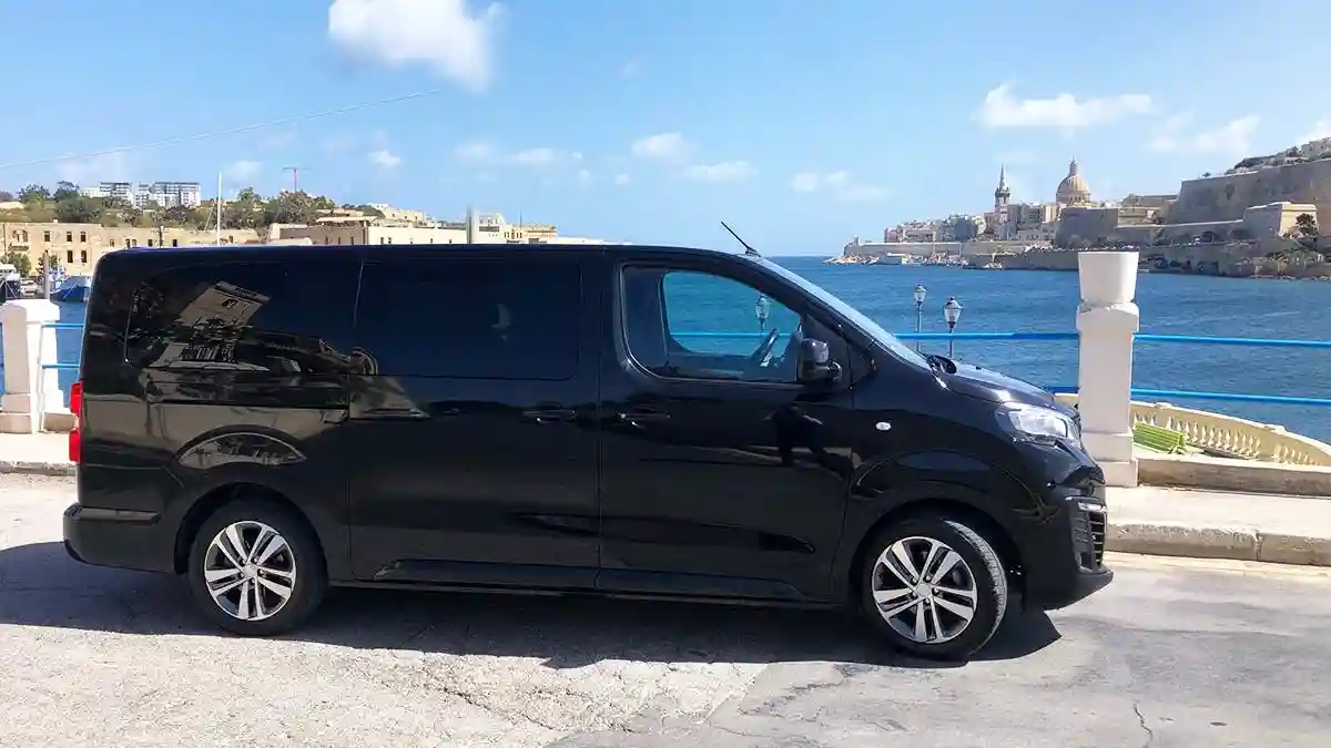 Traslado privado al aeropuerto de Malta