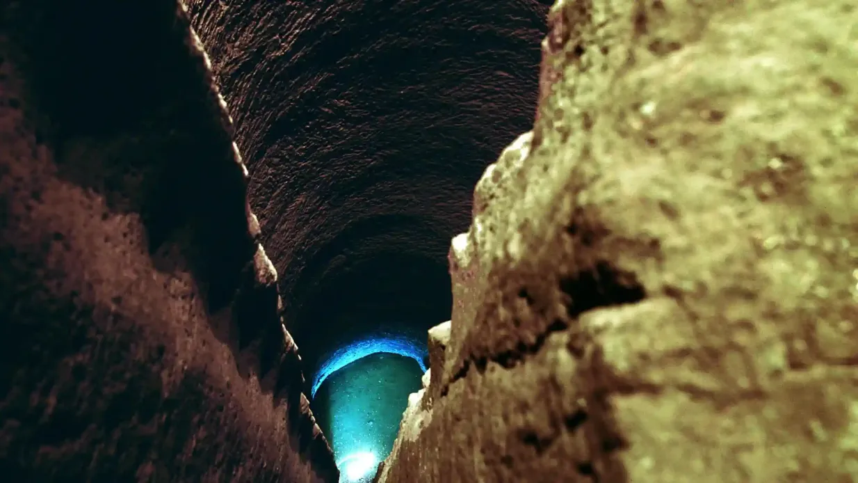 Sistema de cuevas Pozzo della Cava Operado por Casa Sciarra di Marco Sciarra