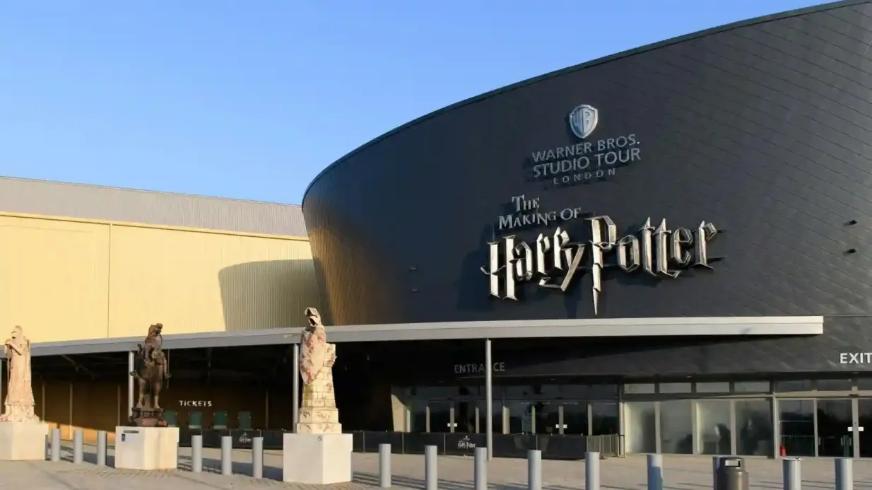 Harry Potter Warner Bros. Studio London: Entry + Transfer from Paddington