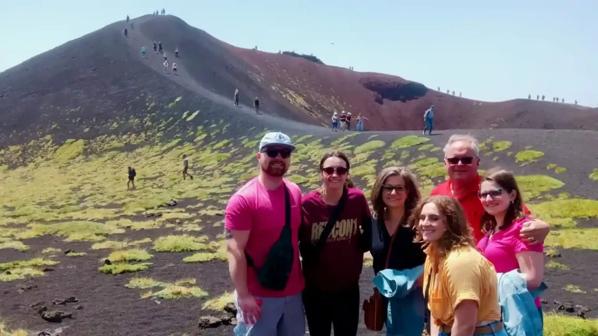 Monte Etna: Passeio guiado de um dia saindo de Catânia Organizado por Kemedia s.r.l.