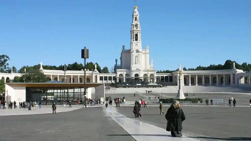 Sintra, Nazaré e Fátima: Excursão para pequenos grupos a partir de Lisboa Organizado por Living Tours Lisboa LDA