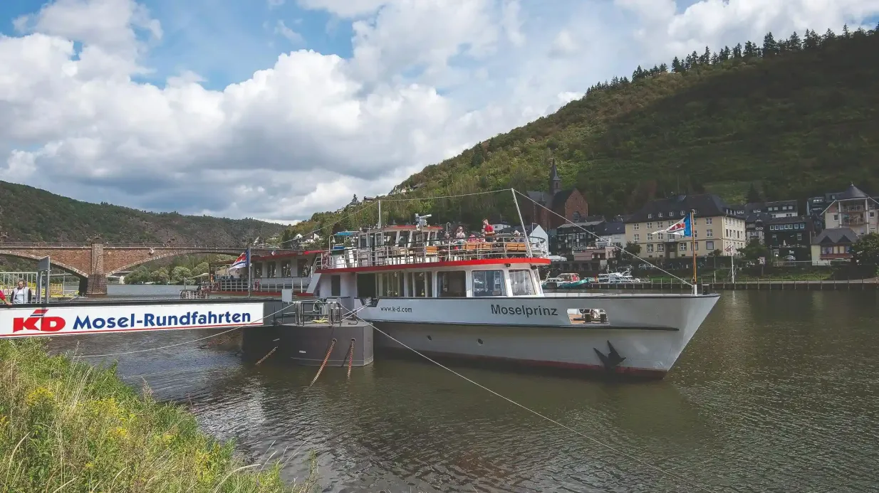 Cochem : Croisière panoramique sur la Moselle Fournie par KÖLN-DÜSSELDORFER Deutsche Rheinschiffahrt GmbH