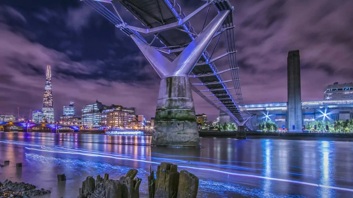 Londra: i luoghi delle riprese di Harry Potter - Audioguida di TouringBee Fornito da TouringBee UK