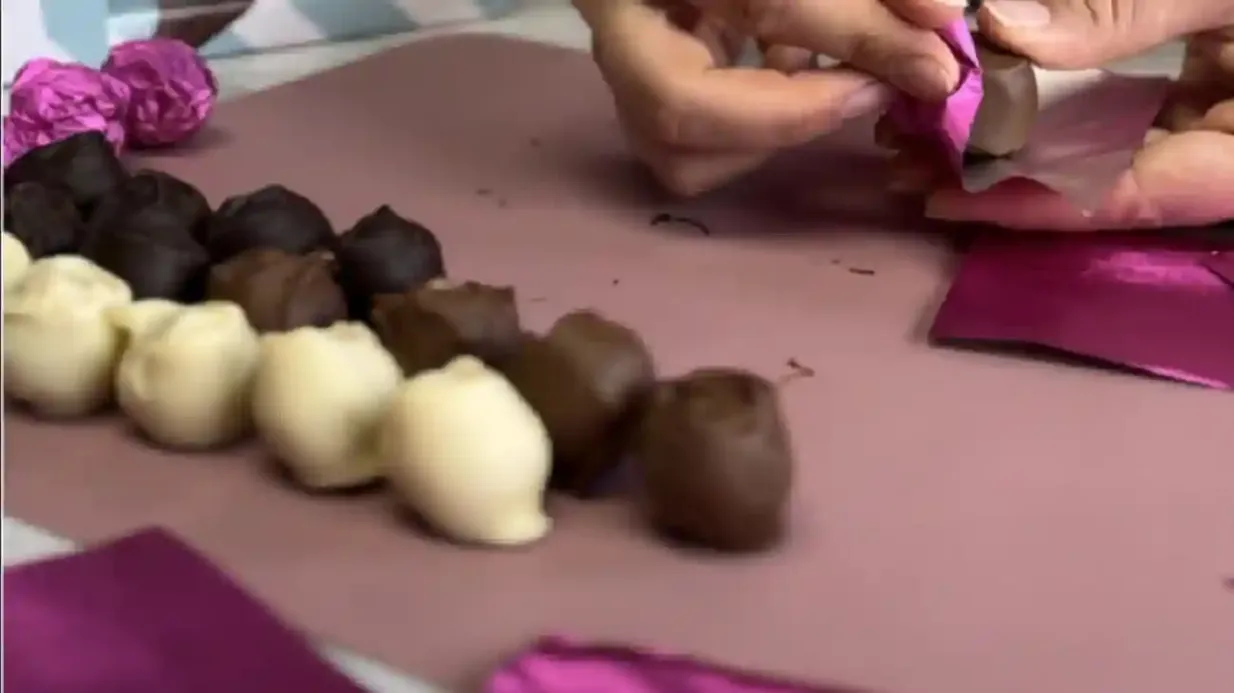 Chocolate Museum Vienna BO-YO: Entry Ticket + Mozart Balls Workshop Provided by Chocolate Experience GmbH