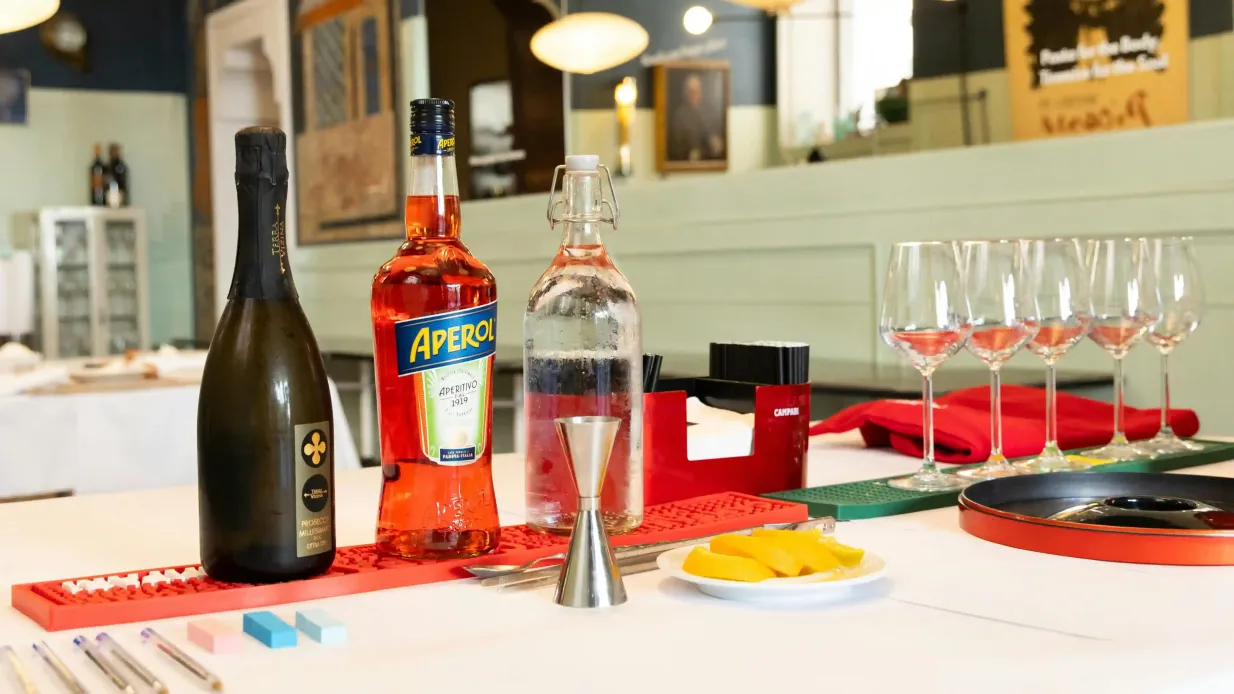 Rom: Spritz- und Nudelkochkurs Bereitgestellt von Eat Walk Italys SRL
