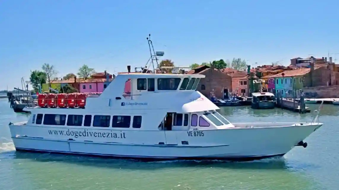 Murano, Burano e Torcello: Tour guidato di un'intera giornata + Vetreria Fornito da IL DOGE DI VENEZIA S.r.l.