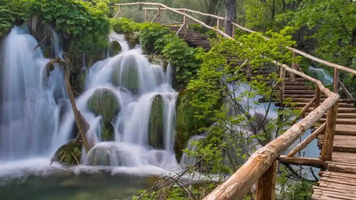 Plitvice Lakes: Day Tour from Zagreb Provided by Toural - AM Audere d.o.o. Croatia