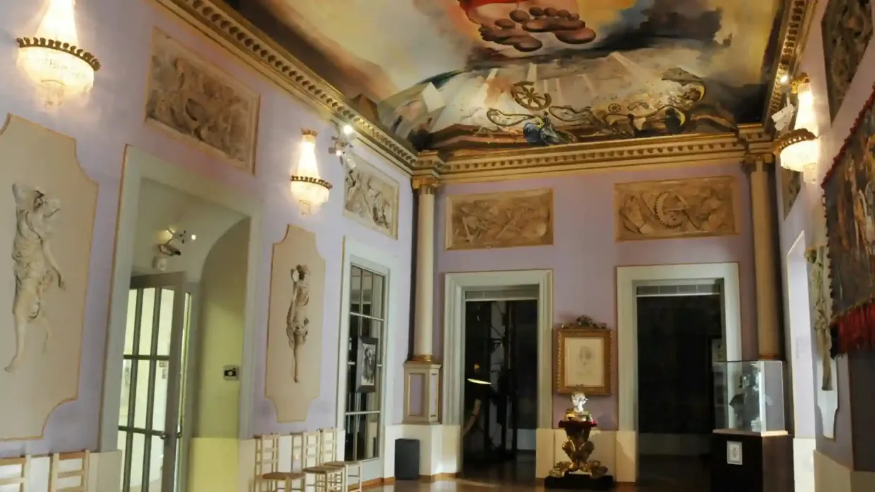 Dalí Theatre-Museum by Night Provided by Fundació Gala-Salvador Dalí