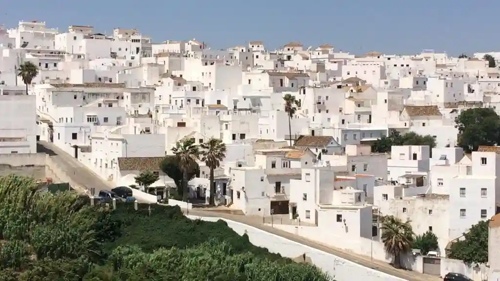 White Villages and Ronda: Day Trip from Seville Provided by Naturanda