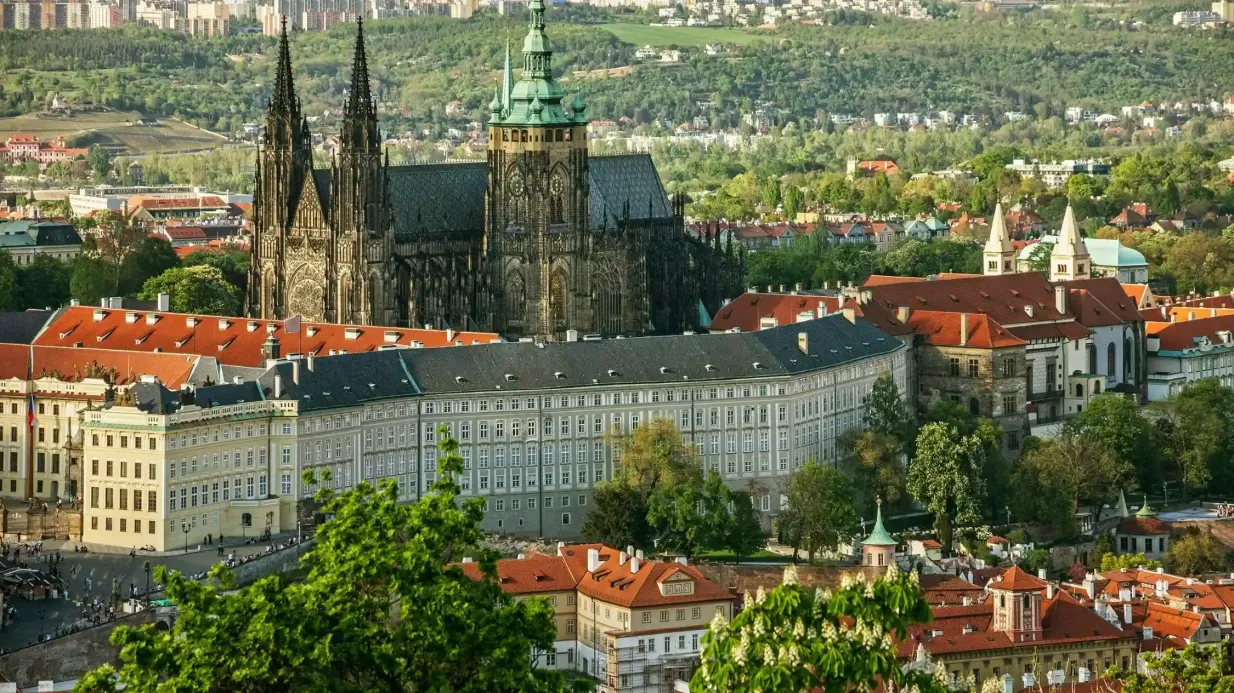 Prag: Geführte City Bus Tour + Außenbesichtigung der Prager Burg Bereitgestellt von Premiant City Tour s.r.o.