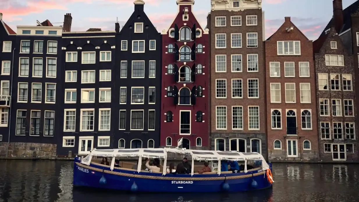 Ámsterdam: Paseo en barco guiado + Bebidas ilimitadas opcionales