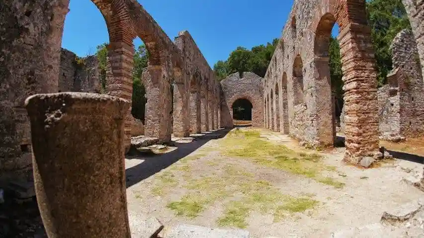 Saranda y el Parque Nacional de Butrint: Excursión guiada de un día desde Corfú + Almuerzo Operado por Corfu Daily Cruises Joint Venture
