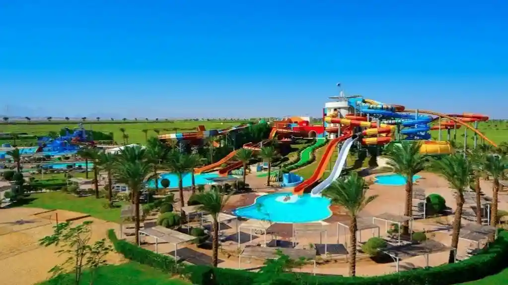 Makadi Water World Hurghada: Entry Ticket + Roundtrip Transport + Lunch