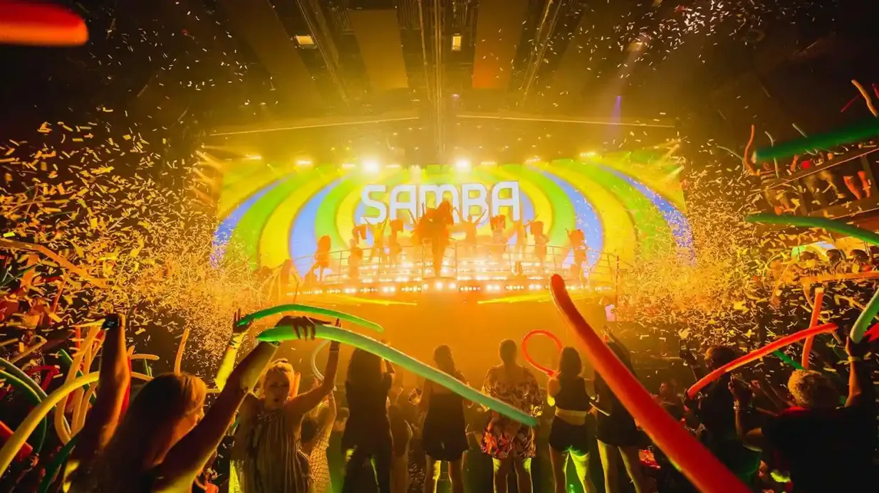 Coco Bongo Playa del Carmen: Entry