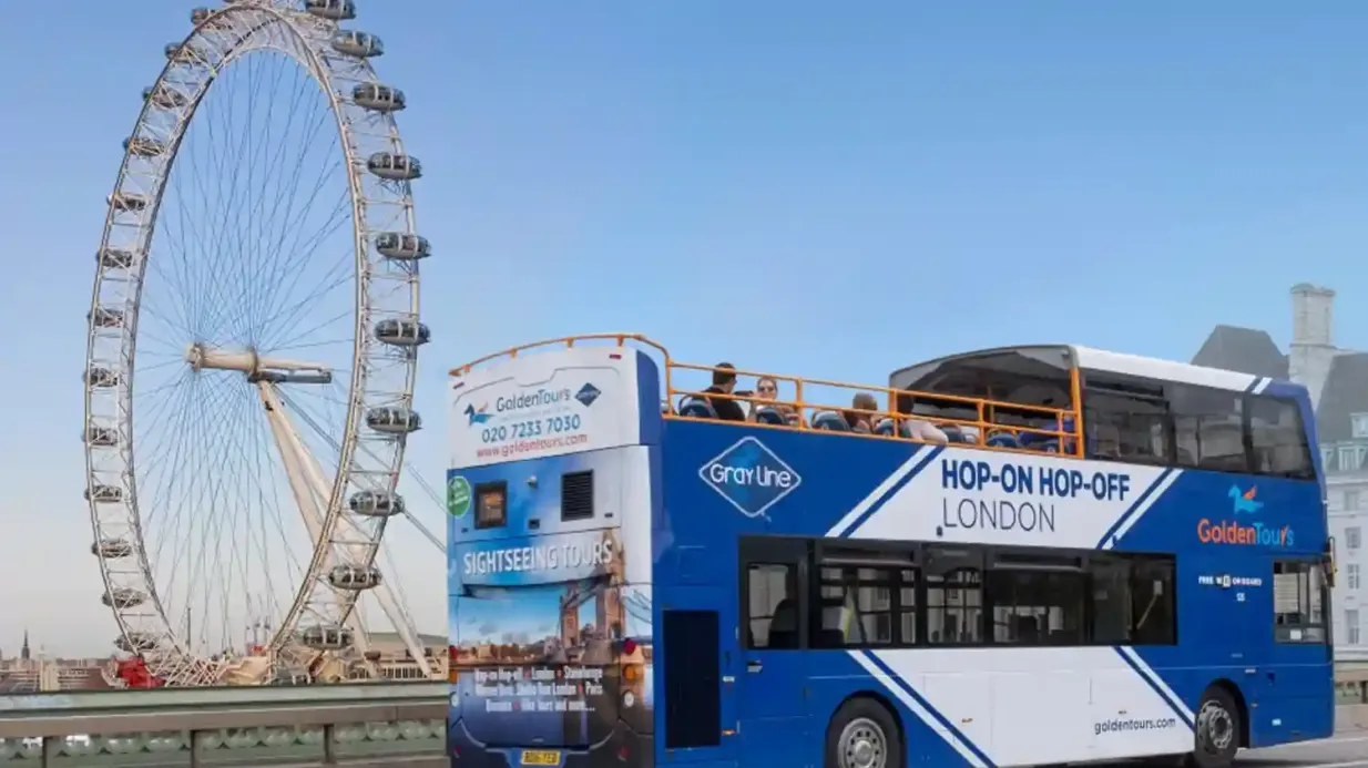 London: Hop-on Hop-off Bus Tour + Audio Guide