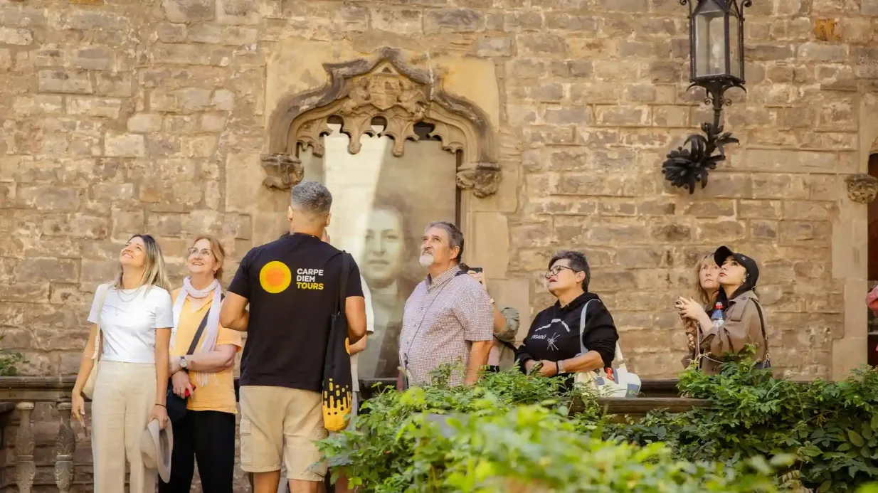 Barcelona: Historic Center Guided Walking Tour