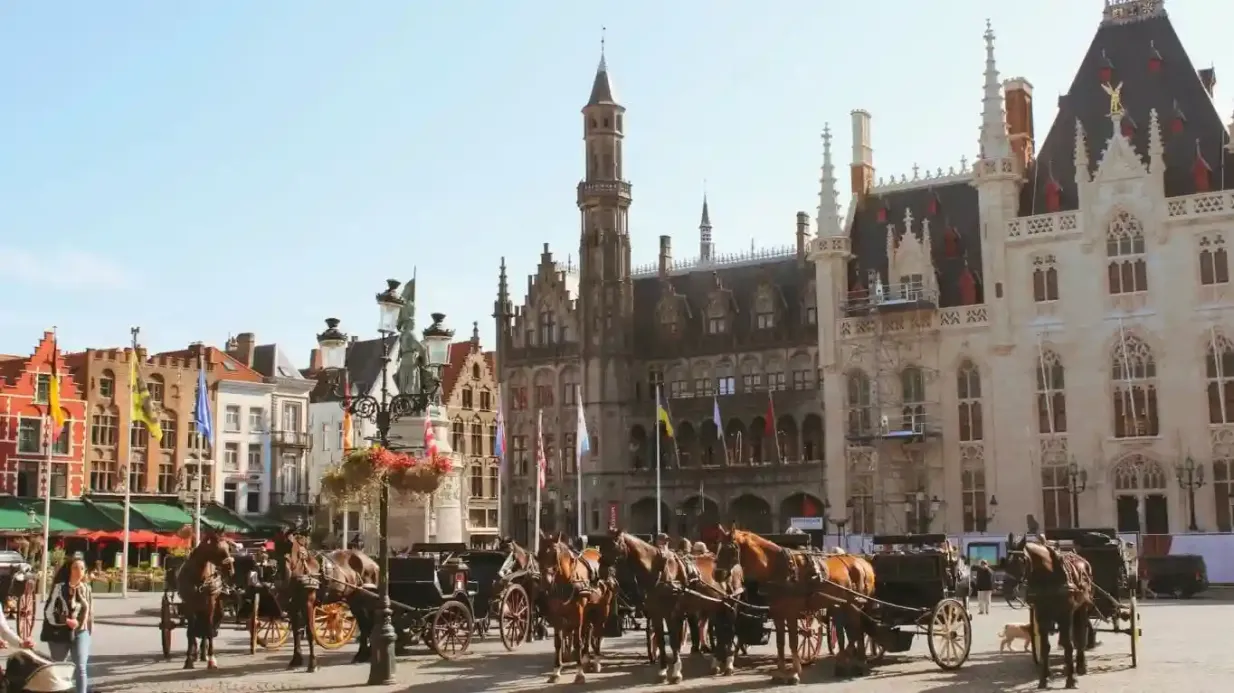 Bruges: Audio Guide App by TouringBee Provided by TouringBee EU