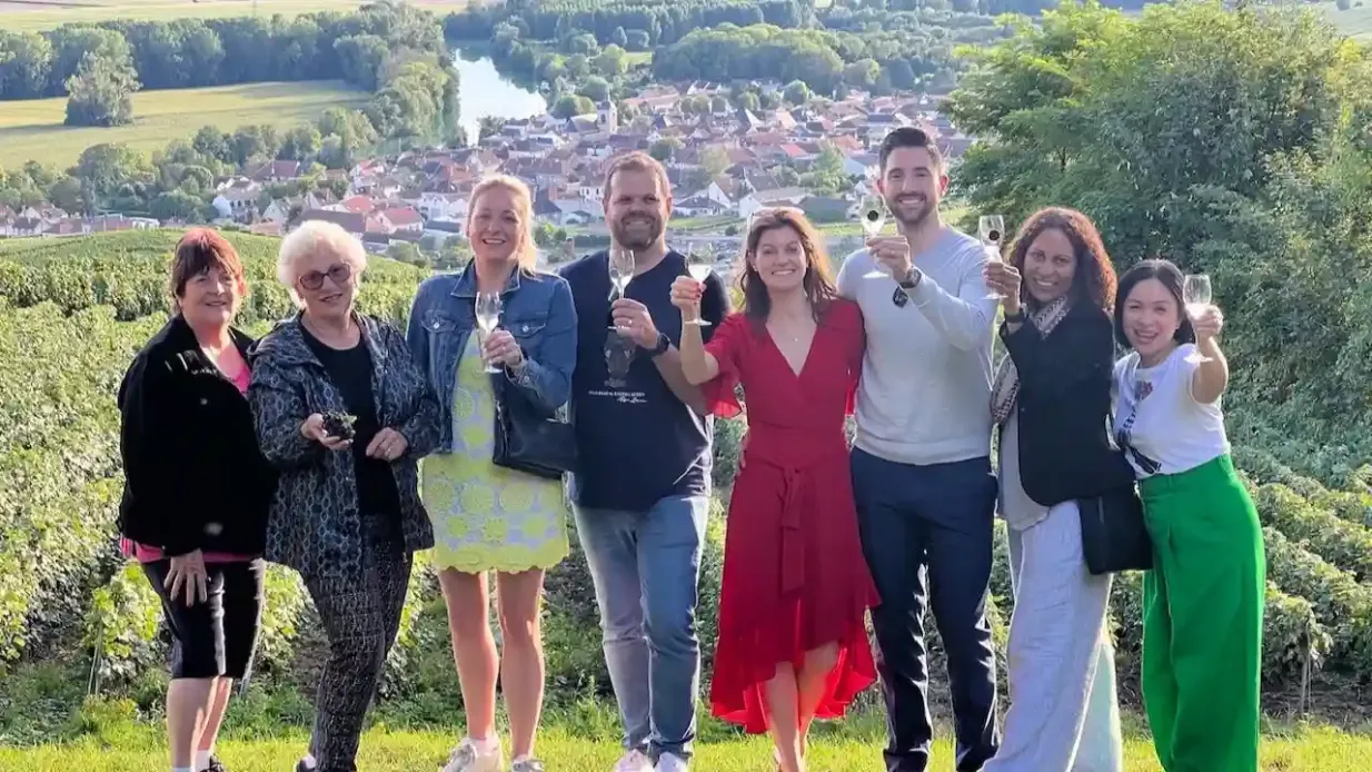 Reims: Cata de Champán con Visita a las Bodegas Excursión de un Día desde París Operado por SARL GOGOTOURS