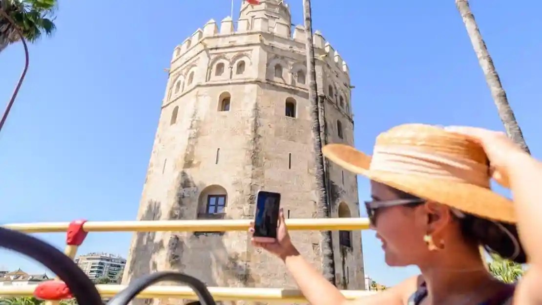 CitySightseeing Sevilla: 48-Stunden Hop-on Hop-off Bus + Fahrradverleih Bereitgestellt von City Sightseeing LTD