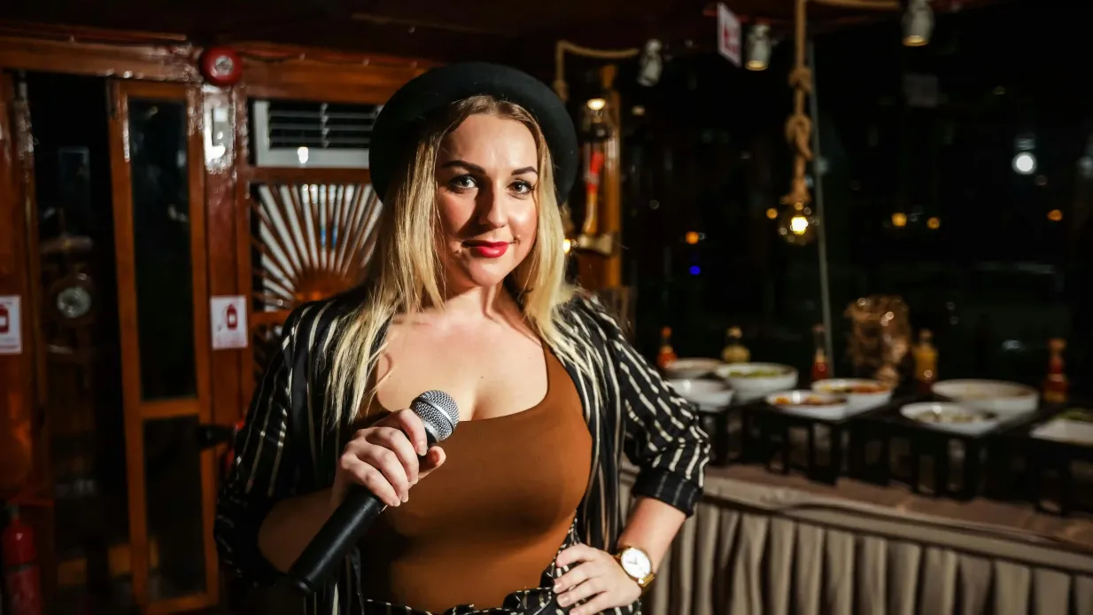 Cruzeiro com jantar no Alexandra Dhow na Marina de Dubai