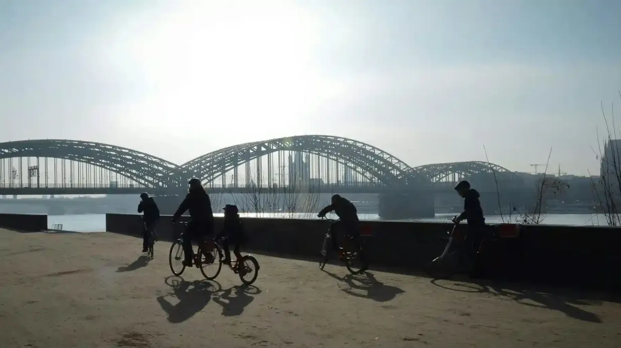 Fascination Cologne: Bike tour to the highlights Provided by Colonia Aktiv - Dipl.-Geogr. Peter Unkelbach