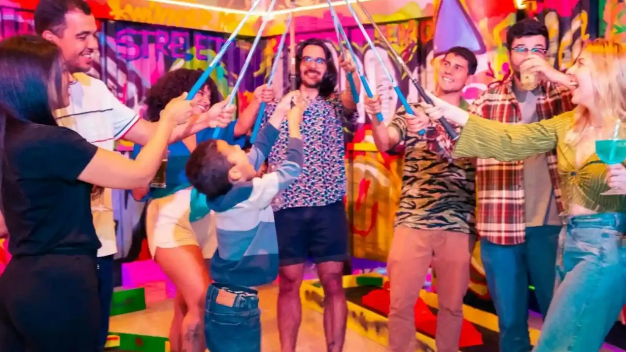 Experiencia Minigolf Indoor Oporto Operado por Bubbles Devotion, Lda