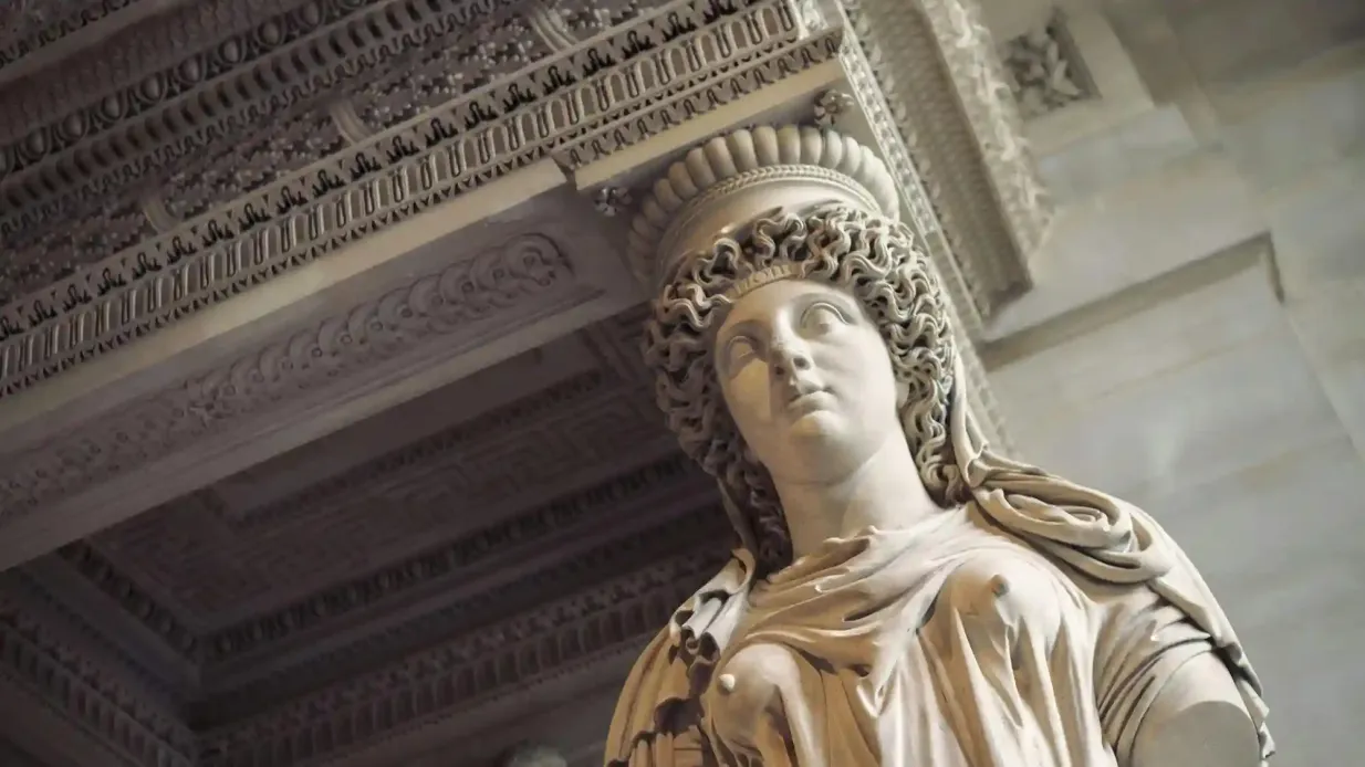 Musée du Louvre : Entrée réservée + Visite guidée en soirée