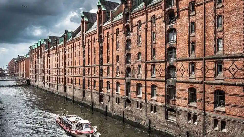 Speicherstadt Tour with Coffee Tasting Provided by HCG – Hamburg City Guides GmbH