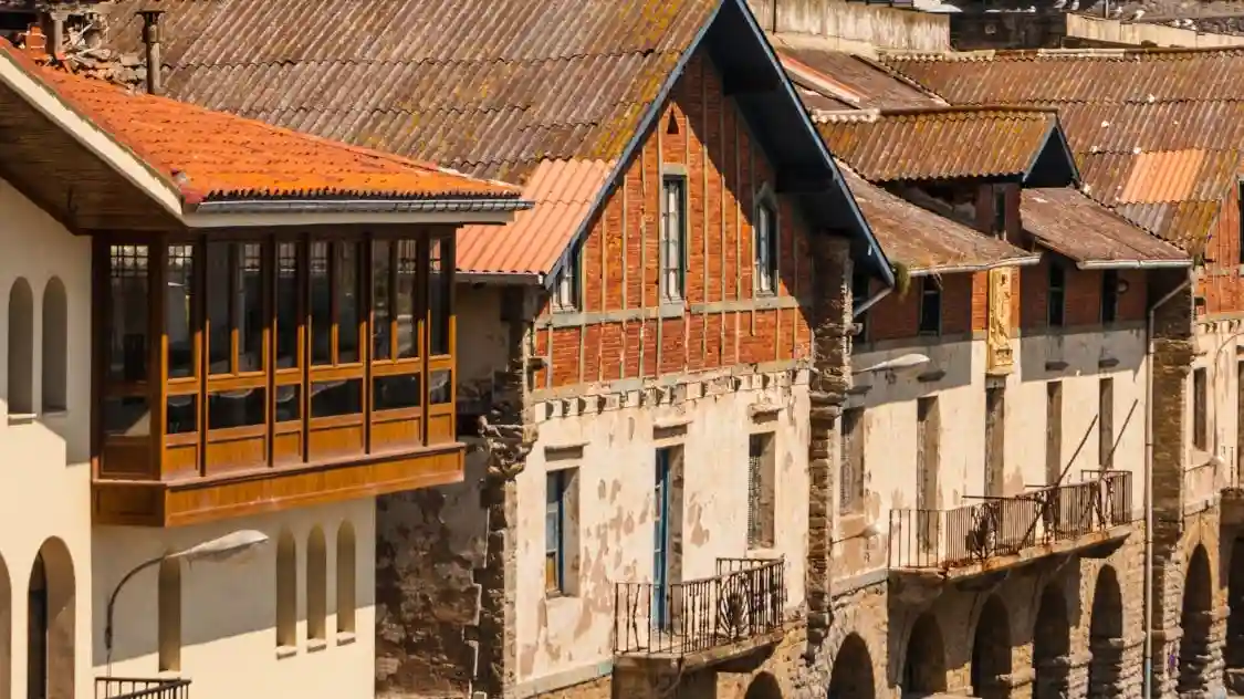 San Juan de Gaztelugatxe, Bermeo, Mundaka & Gernika: Day Tour from Bilbao Provided by Buendía Travel & Tech, S.L.