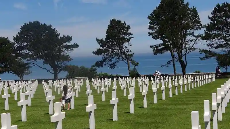 Normandy D-Day Tour from Paris Provided by Paris'Trip