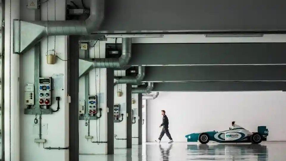 Yas Marina Circuit: Formula Yas 3000 Driving Experience