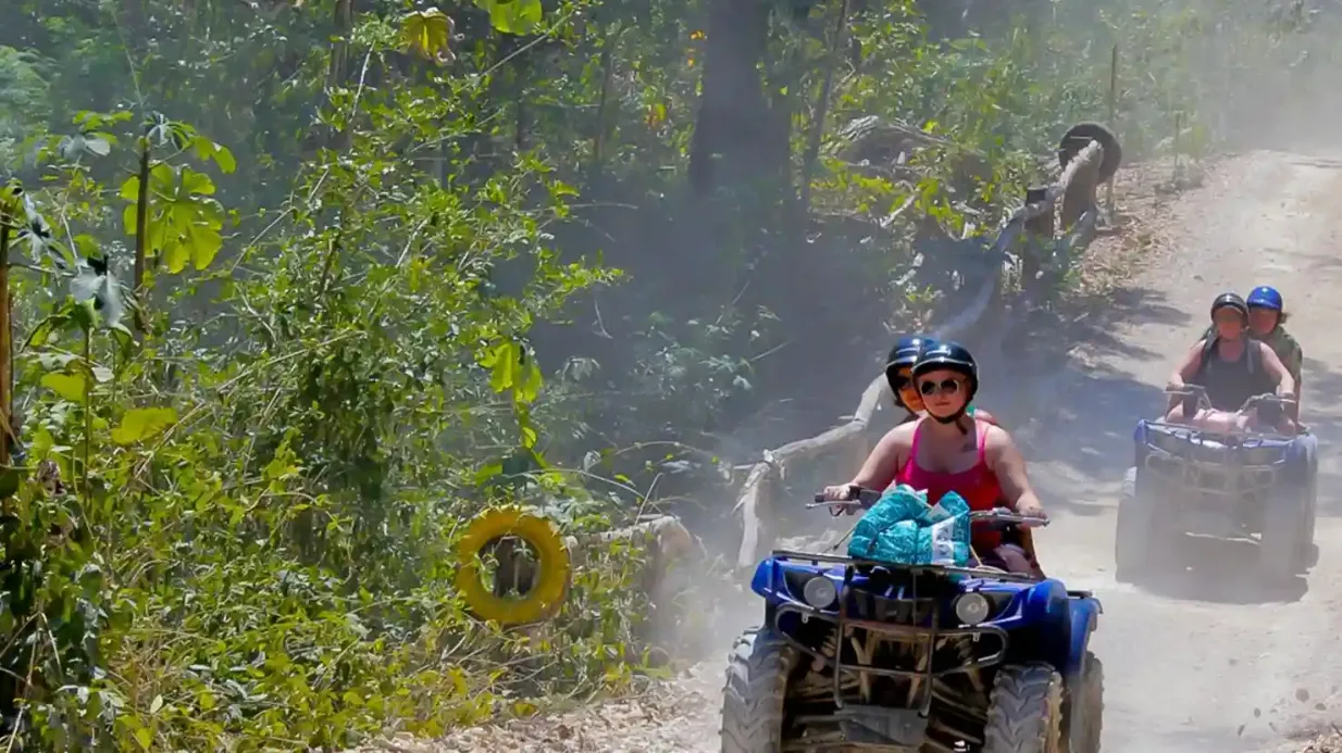 Excursión a la selva de los monos en ATV Operado por Aning S.A de C.V