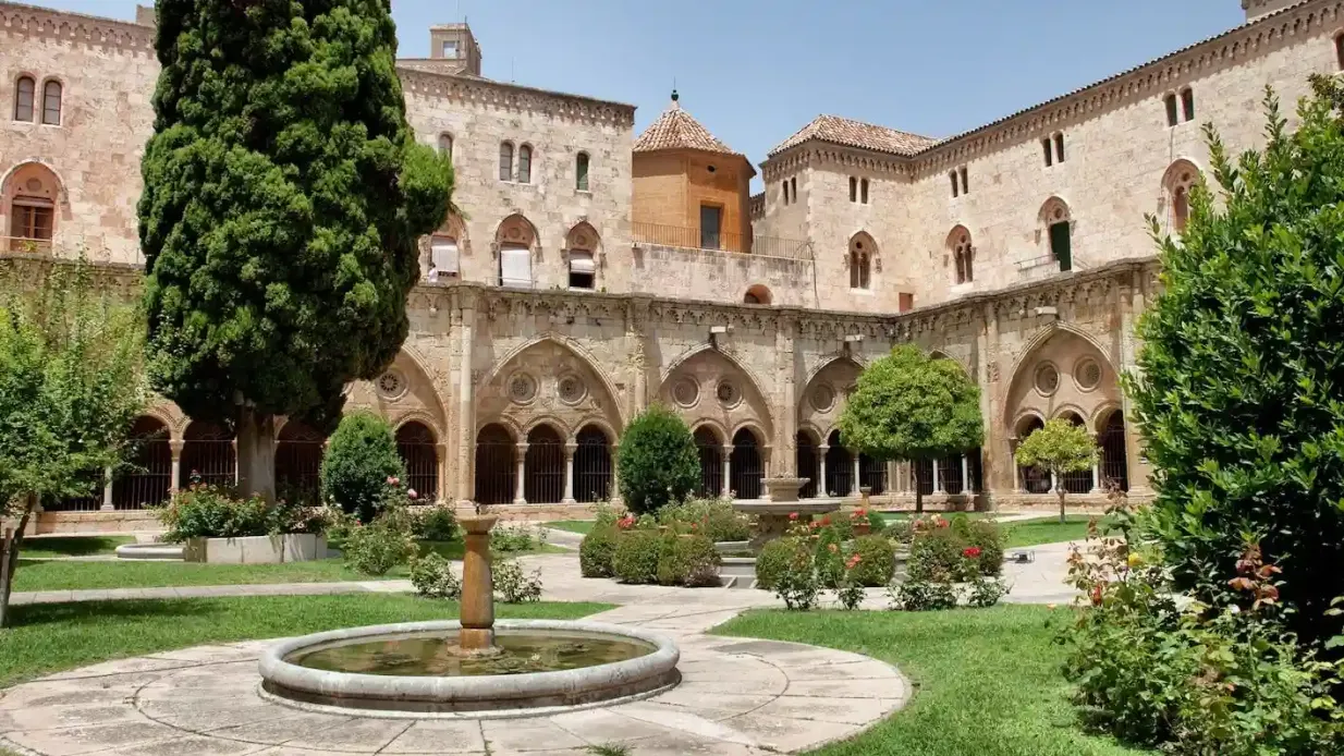 Tarragona Cathedral: Entry + Audio Guide App
