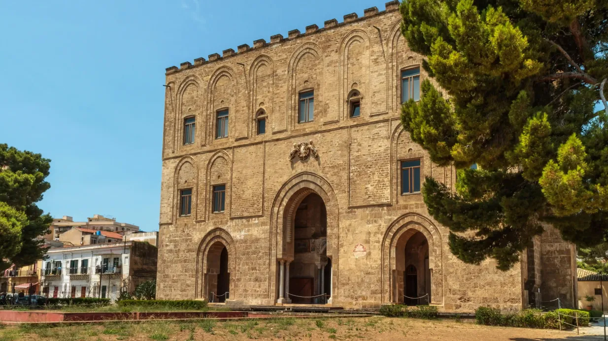 Castillo de Zisa: Entrada